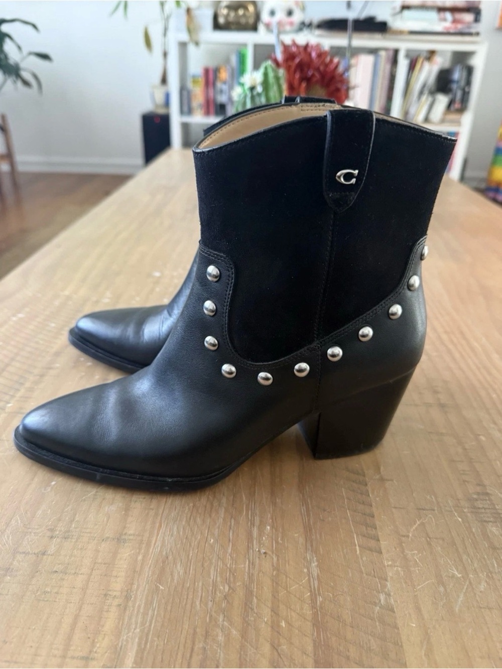 Coach Black Leather & Suede Studded Chelsea Ankle Boots Size 7.5 B - Picture 5 of 6